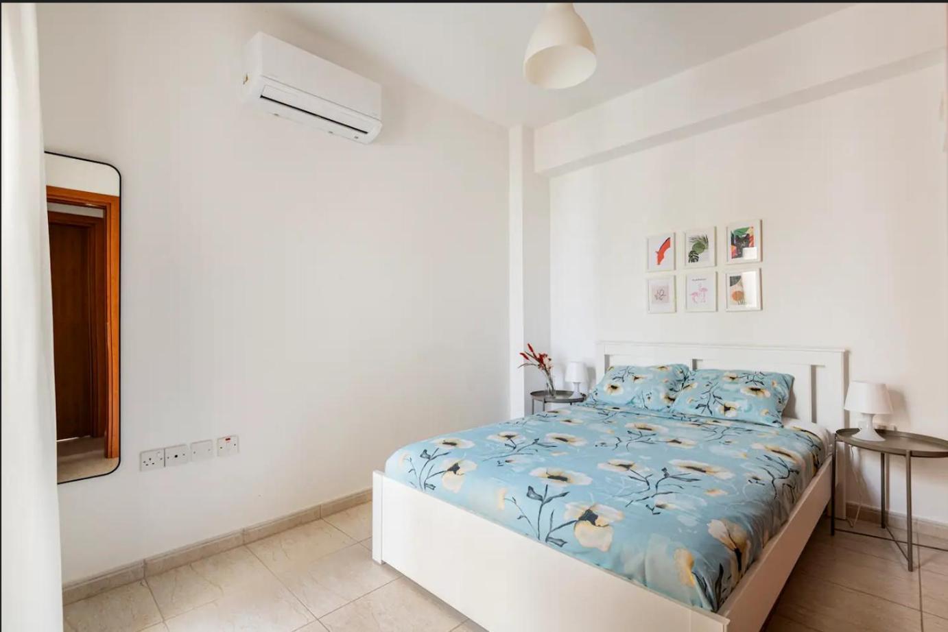 Top Floor Apartment City Center 拉纳卡 外观 照片