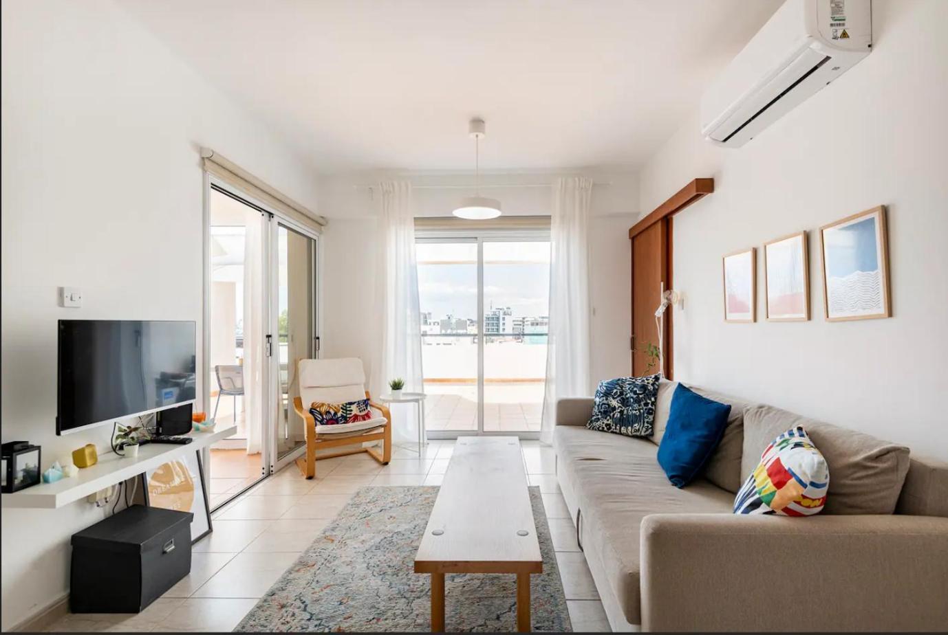 Top Floor Apartment City Center 拉纳卡 外观 照片